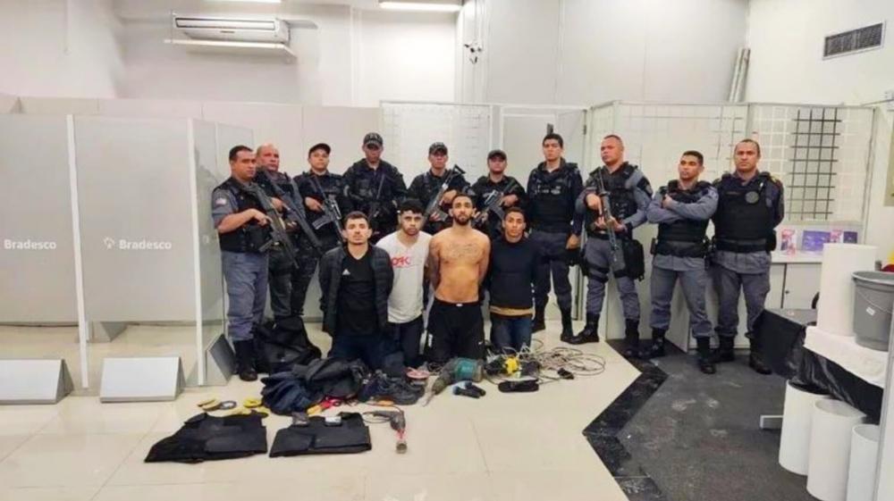 Polícia Militar prende quatro homens que tentavam arrombar cofres do Bradesco de Porto Franco - MA