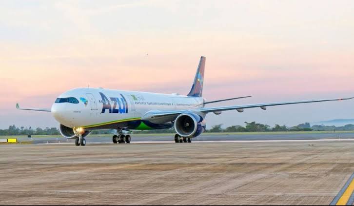 Senador Roberto Rocha viabiliza a retomada de voos da Azul em Imperatriz - MA 