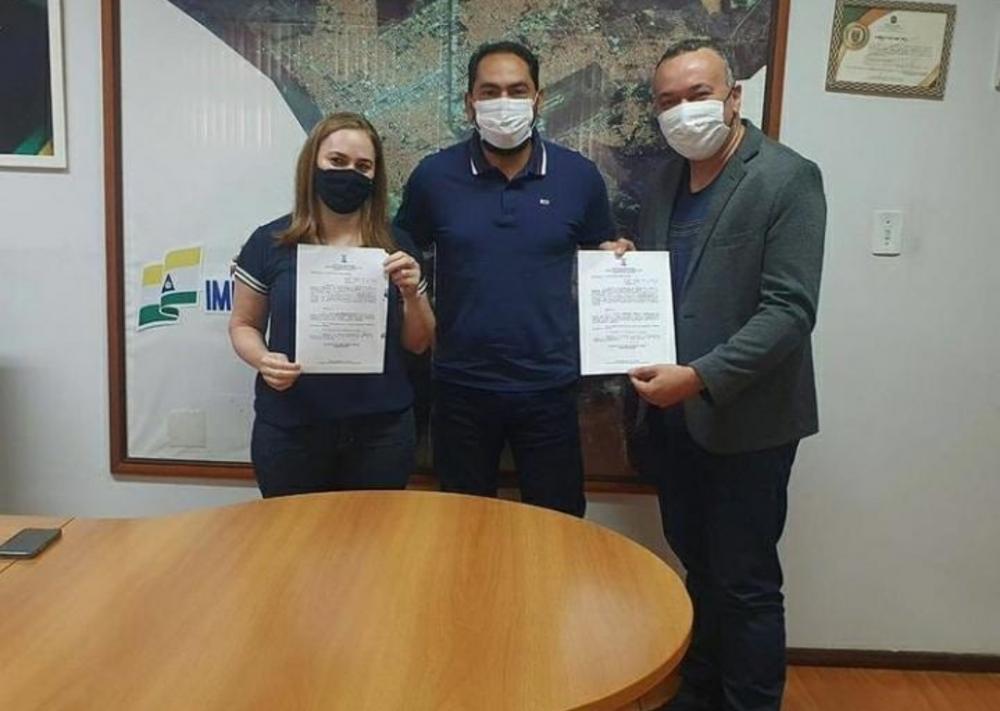 Novos secretários de Agricultura e Políticas para Mulher tomaram posse nesta segunda-feira 19