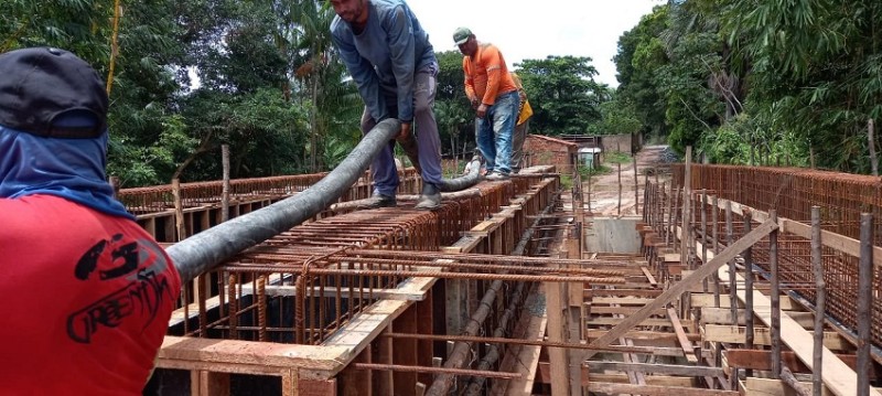 Construção de Estrada e Ponte no Vinhais Velho prossegue apesar das chuvas