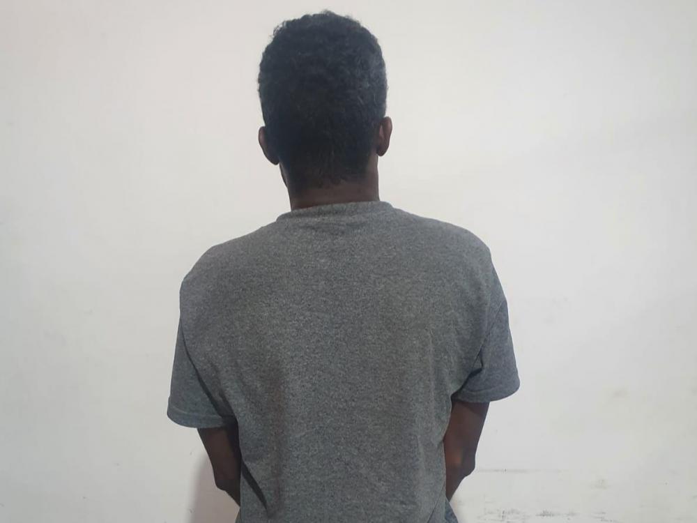 Homem é preso por abusar sexualmente de criança com idade de seis anos