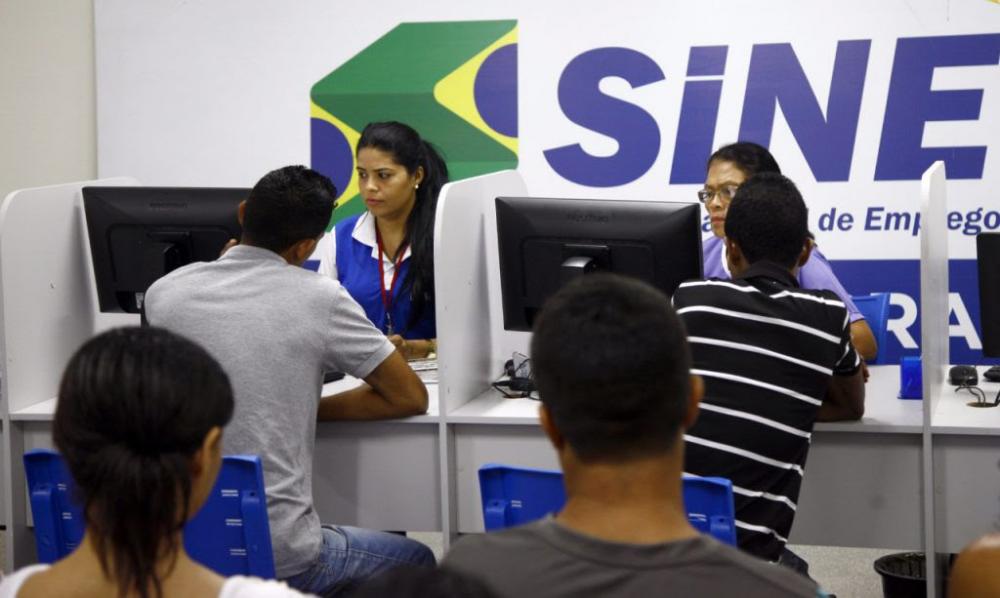 Sine estadual de Imperatriz oferece diversas vagas, entre elas Recepcionista, Costureira e Supervisor
