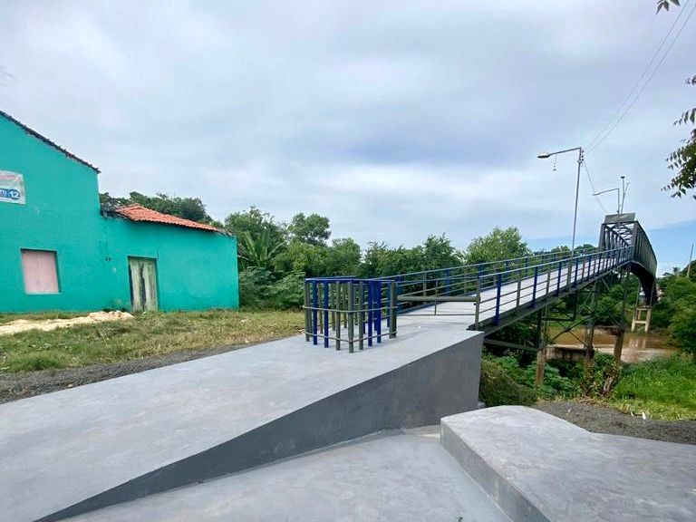 Em Codó, Governo reforma Passarela da Matriz, no bairro Trizidela
