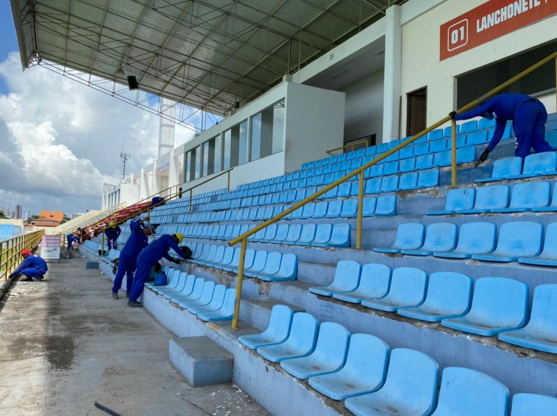 Obras de reparo são iniciadas no estádio Frei Epifânio D’Abadia
