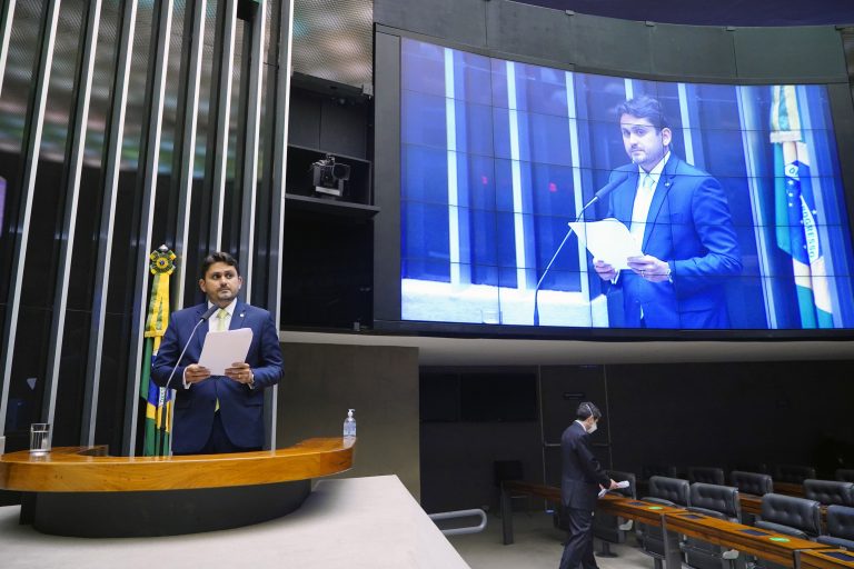 Juscelino Filho foi o relator do fundo eleitoral de R$ 5,7 bilhões para as eleições de 2022