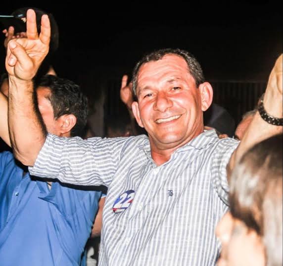 Prefeito Cirineu Costa desmente Fake News que afirmou que ele furou fila para tomar vacina contra Covid-19