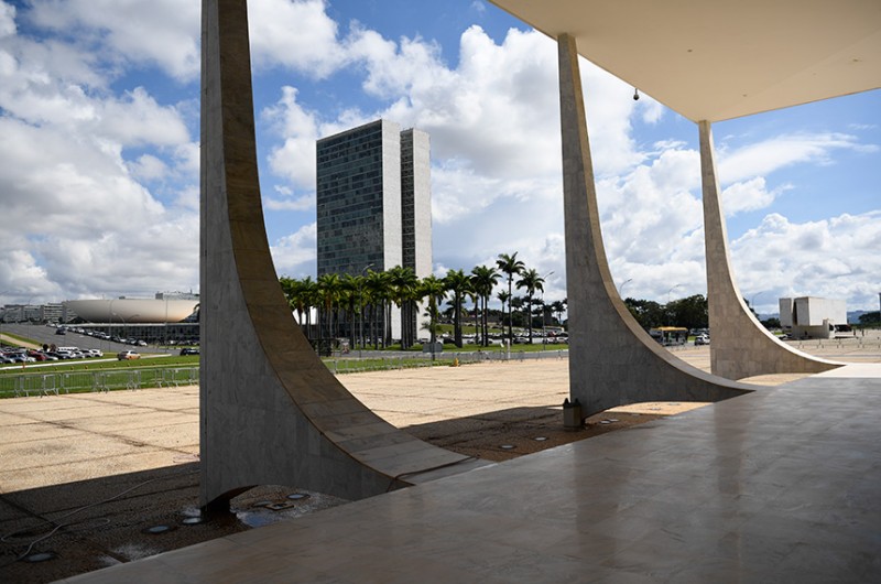 PEC dos Precatórios prevê parcelamento e muda índice de correção