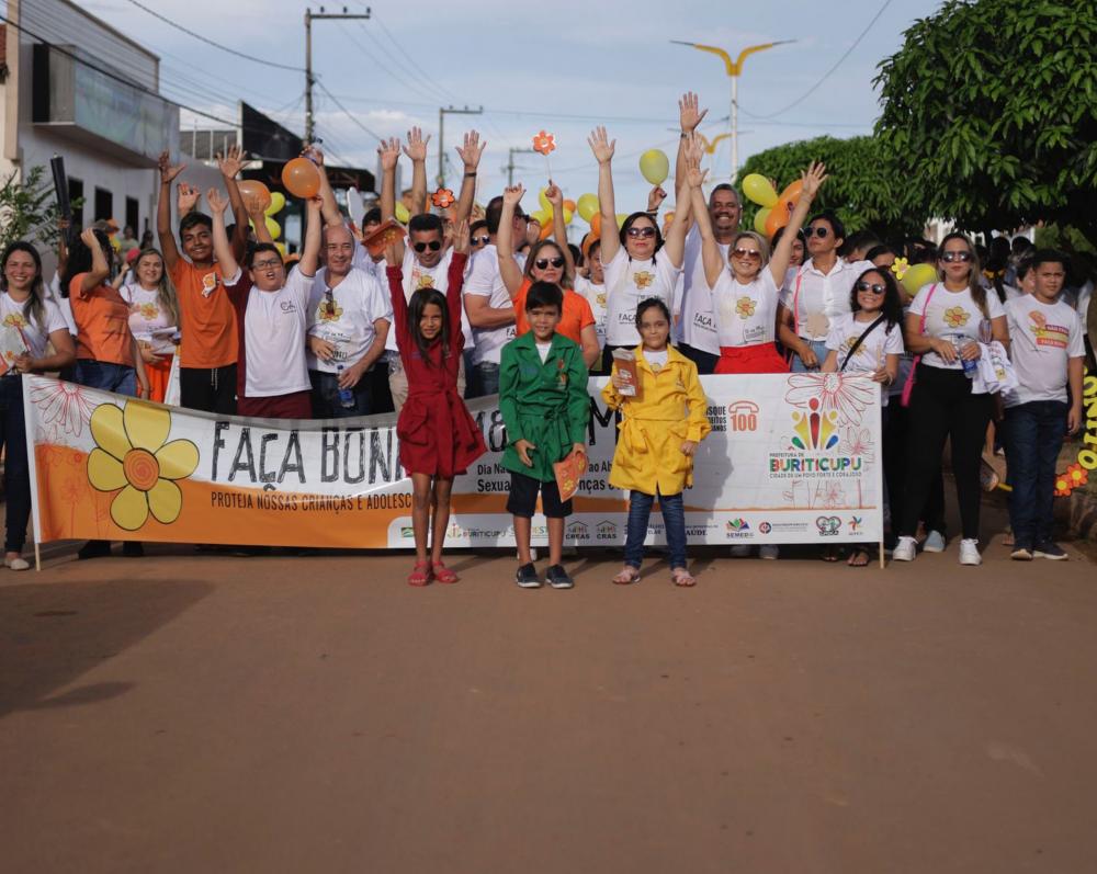 Prefeitura de Buriticupu - MA realiza caminhada em combate aos crimes sexuais contra crianças e adolescentes