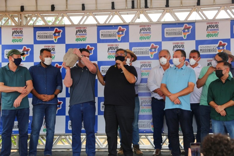 Governador Flávio Dino vistoria obras de infraestrutura em Balsas