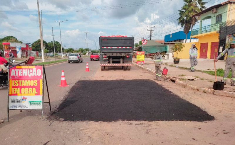 Governo do Estado realiza operação de manutenção na Avenida Pedro Neiva de Santana