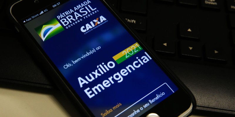 Governo pede devolução de auxílio emergencial recebido indevidamente