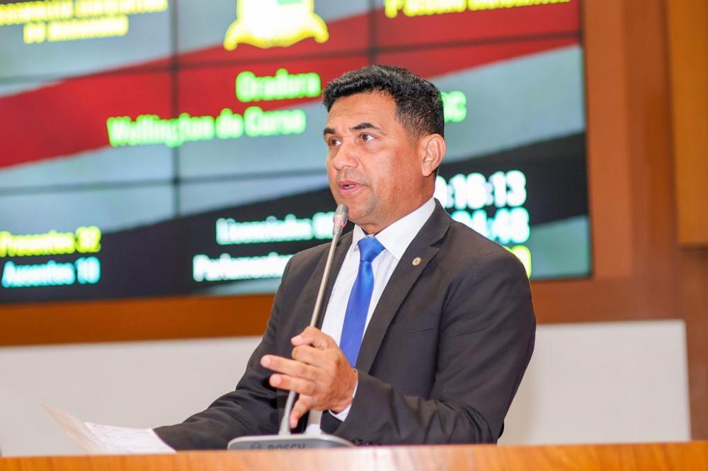 Wellington do Curso denuncia obras inacabadas no Maranhão e descaso na saúde de Turiaçu - MA