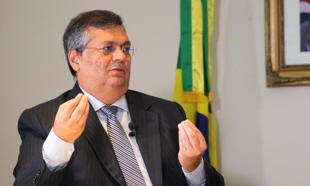 Governador Flávio Dino afirma que academias, salões de beleza e barbearias continuarão fechados
