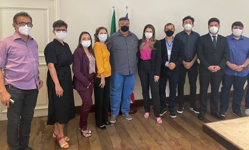 Governador Flávio Dino cria novos cargos para UEMASUL