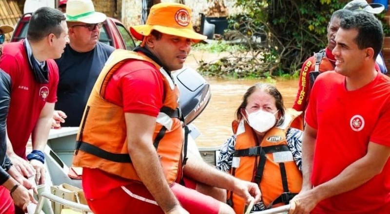 Corpo de Bombeiros segue com monitoramento de áreas de risco e apoio às famílias afetadas pelas chuvas