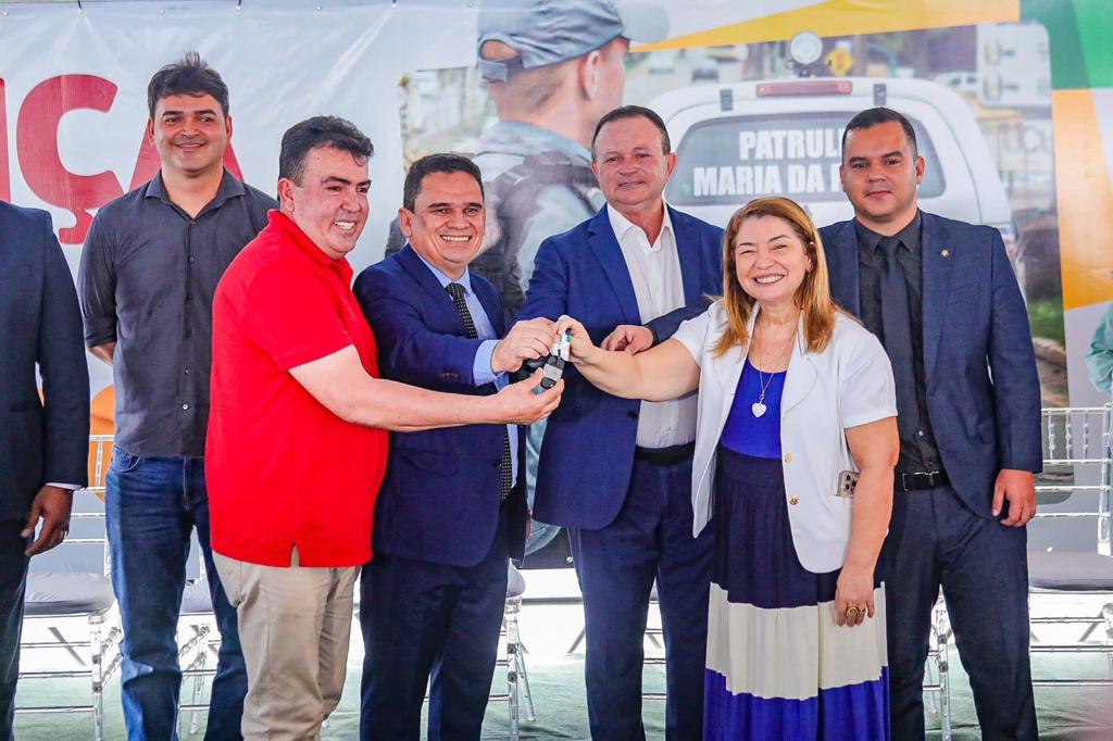 Iracema Vale afirma que equipamentos entregues à segurança reforça compromisso de Brandão com a população