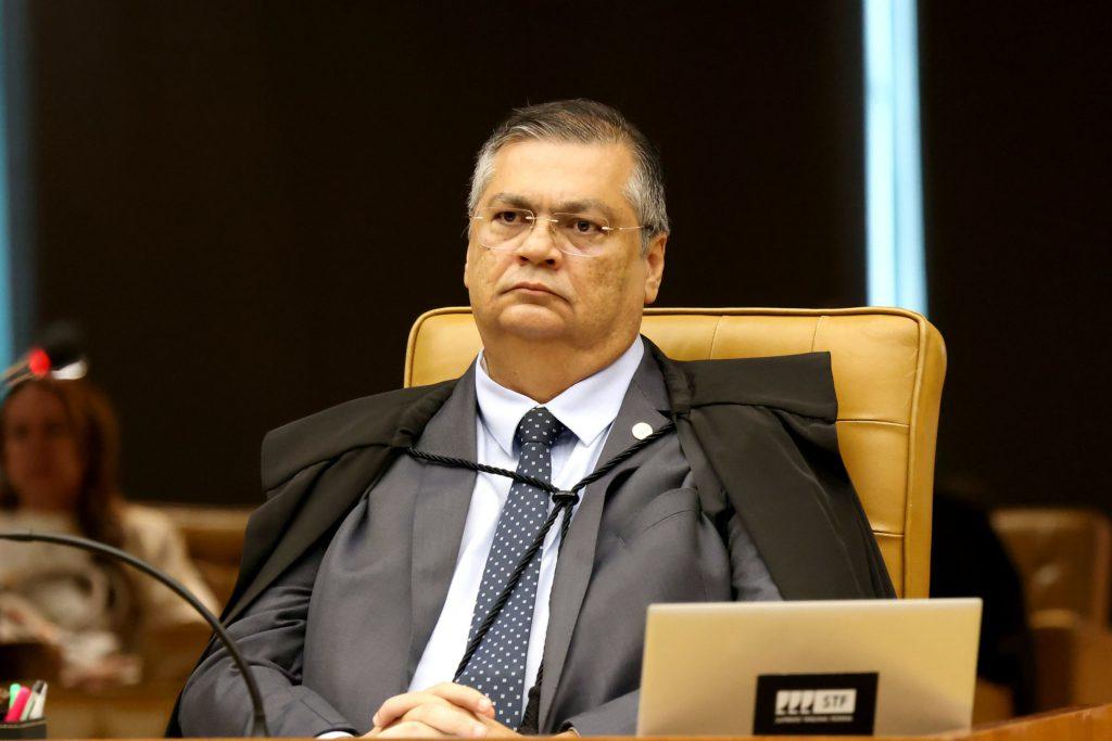 Flávio Dino nega recurso de Bolsonaro para anular multa de R$ 70 mil do TSE
