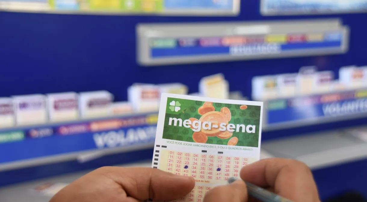 Mega-Sena acumulada pode pagar R$ 205 milhões nesta terça-feira 5