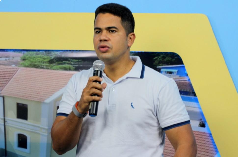 Ministério Público move ação contra o prefeito de Rosário - MA por enriquecimento ilícito