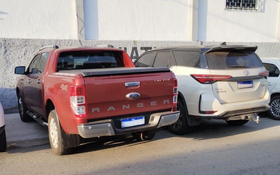 Veículos apreendidos de ex-prefeitos presos por corrupção são doados pela Justiça as polícias civil e militar