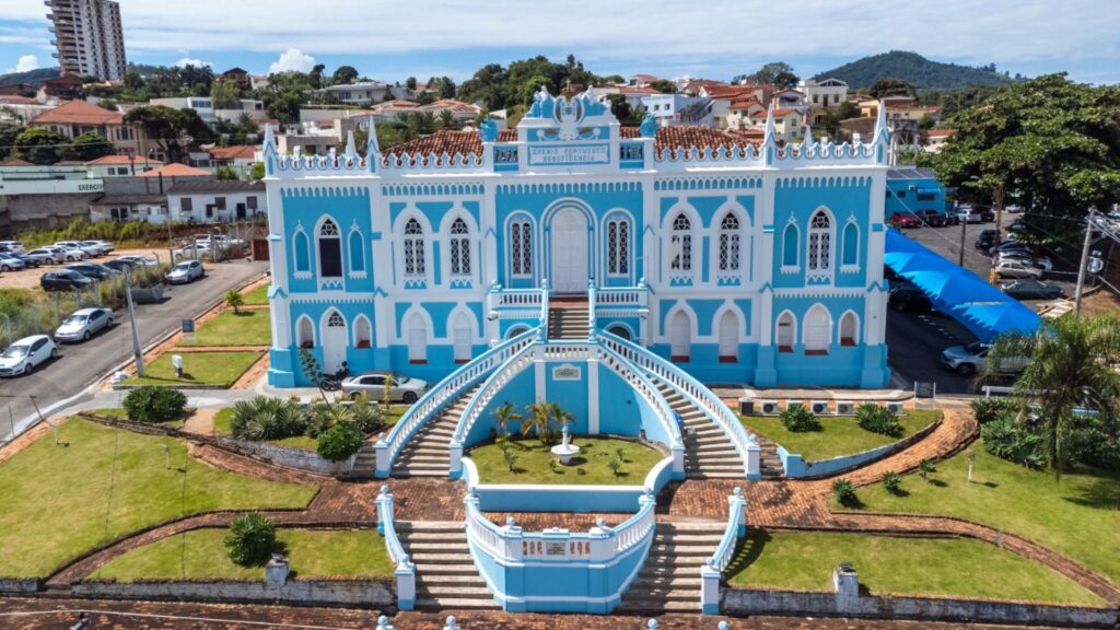 Amparo celebra parceria com a govtech Destinos Inteligentes