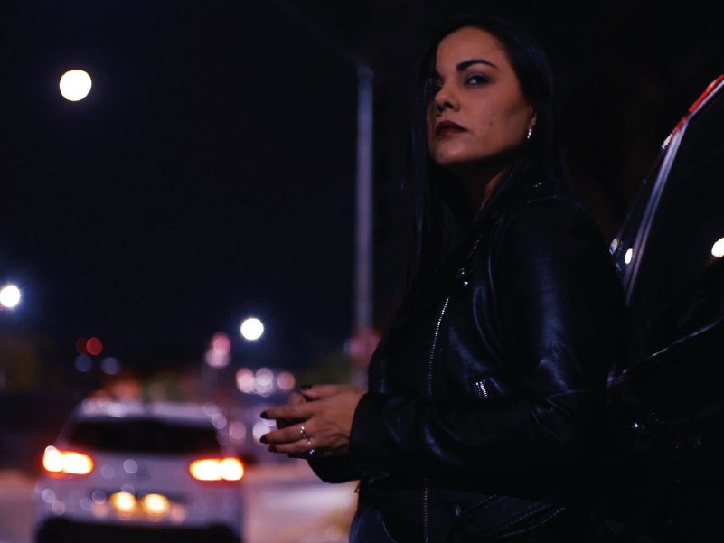 Compositora mineira cria projeto com 100 músicas em 100 dias