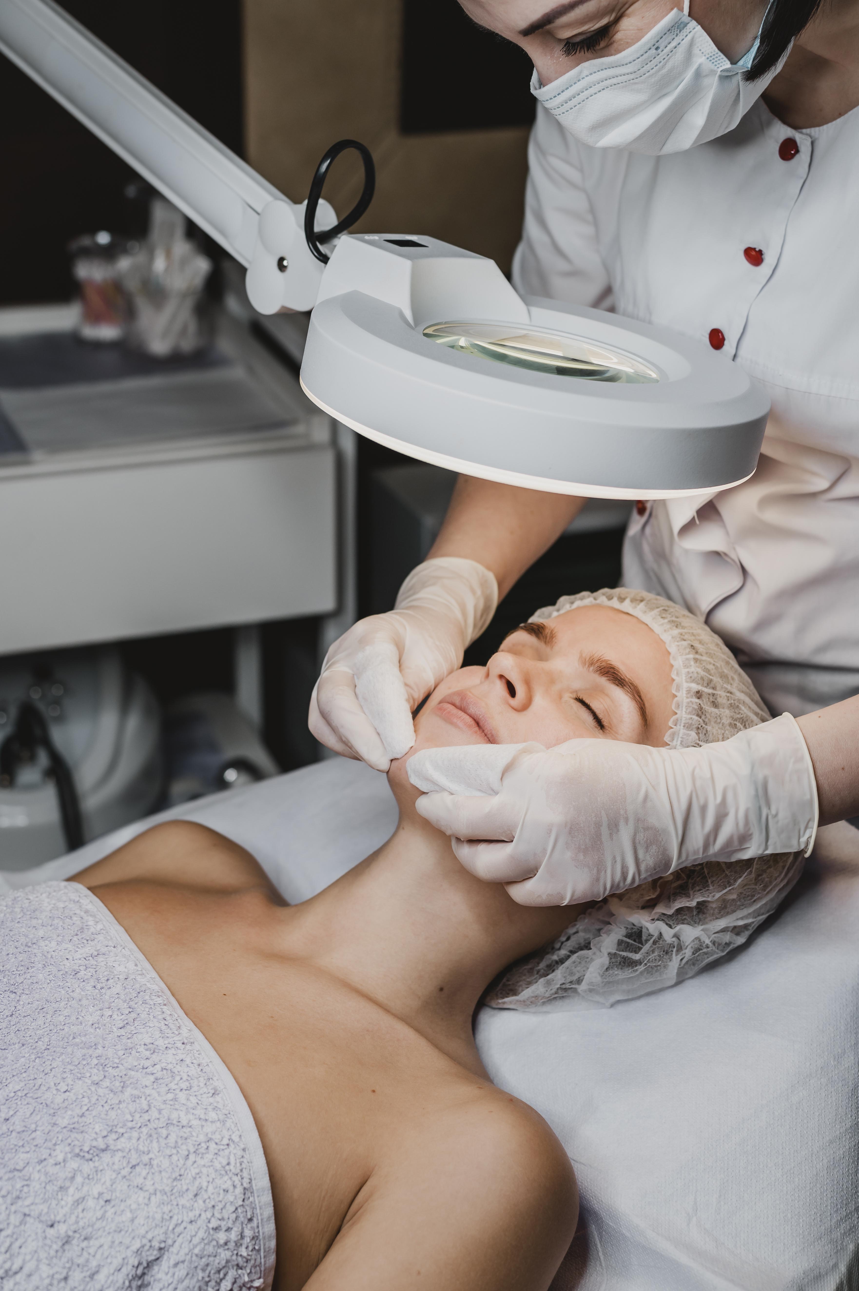 Estética cresce e abre oportunidades para mulheres