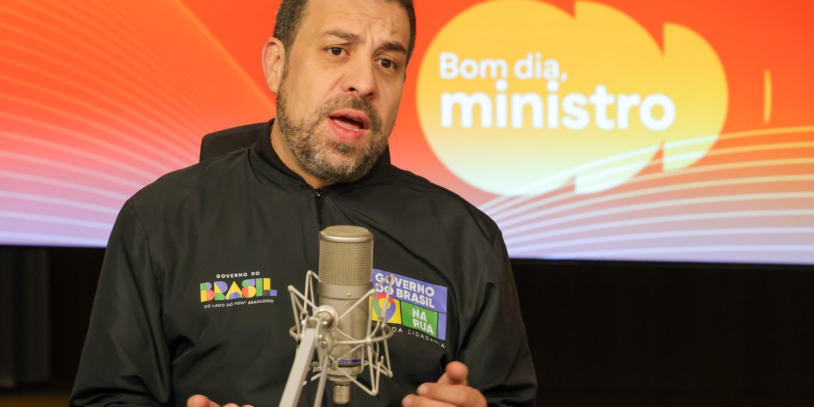 Juros elevados intensificam endividamento e demandam mais Desenrola, alerta Boulos