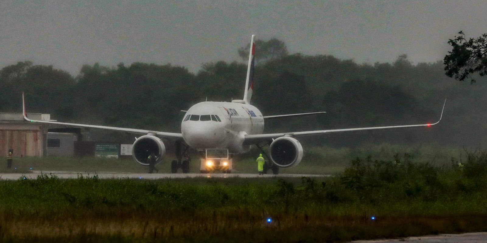 Governo prorroga isenção de PIS/Cofins para querosene de aviação e biodiesel
