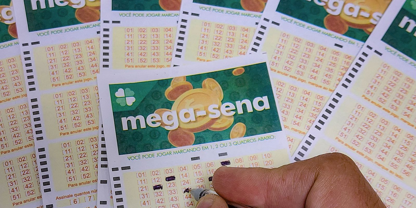 Mega-Sena acumula para R$ 16 milhões após sorteio sem vencedores