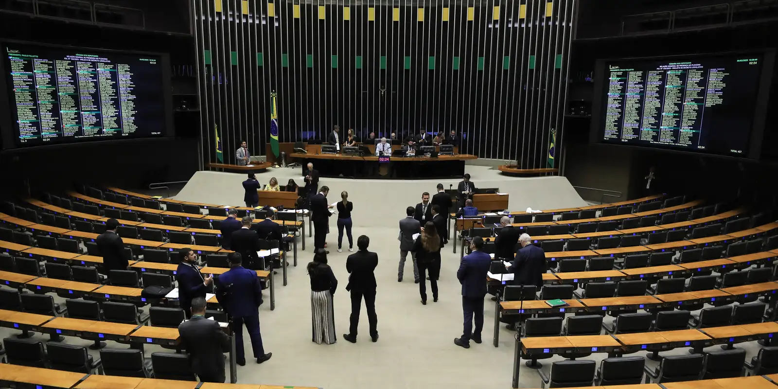 Câmara aprova minirreforma eleitoral que limita multas e flexibiliza regras para partidos