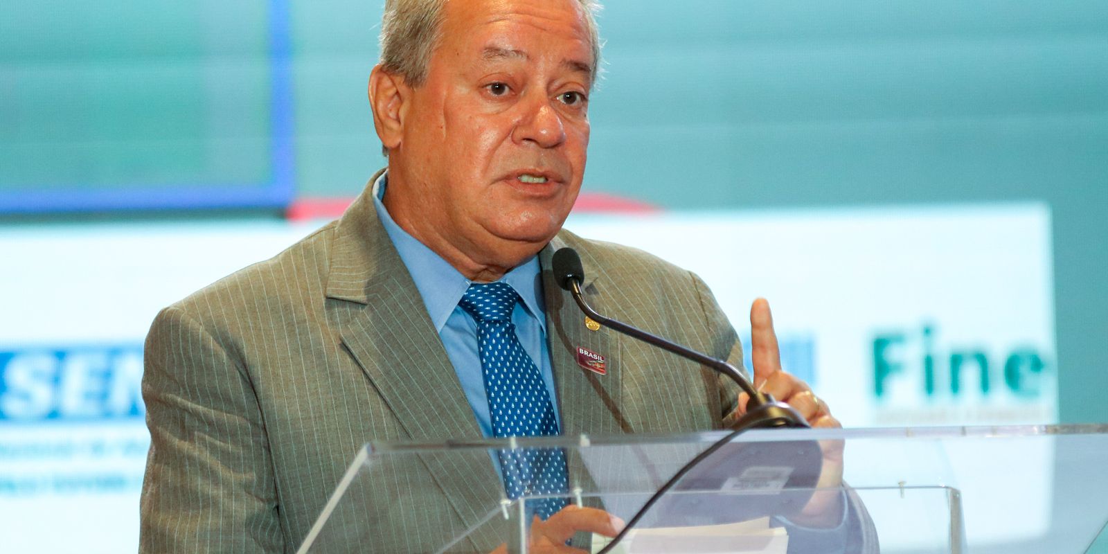 CNI alerta para riscos nas exportações brasileiras diante de proposta de tarifa de 25% dos EUA