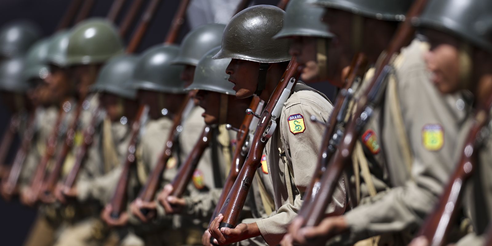 Exército mantém patrulhamento de fronteira apesar de bloqueio orçamentário