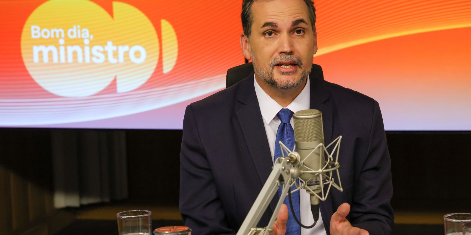 Brasil utilizou receitas extraordinárias da exportação para estabilizar preço dos combustíveis em meio à crise global