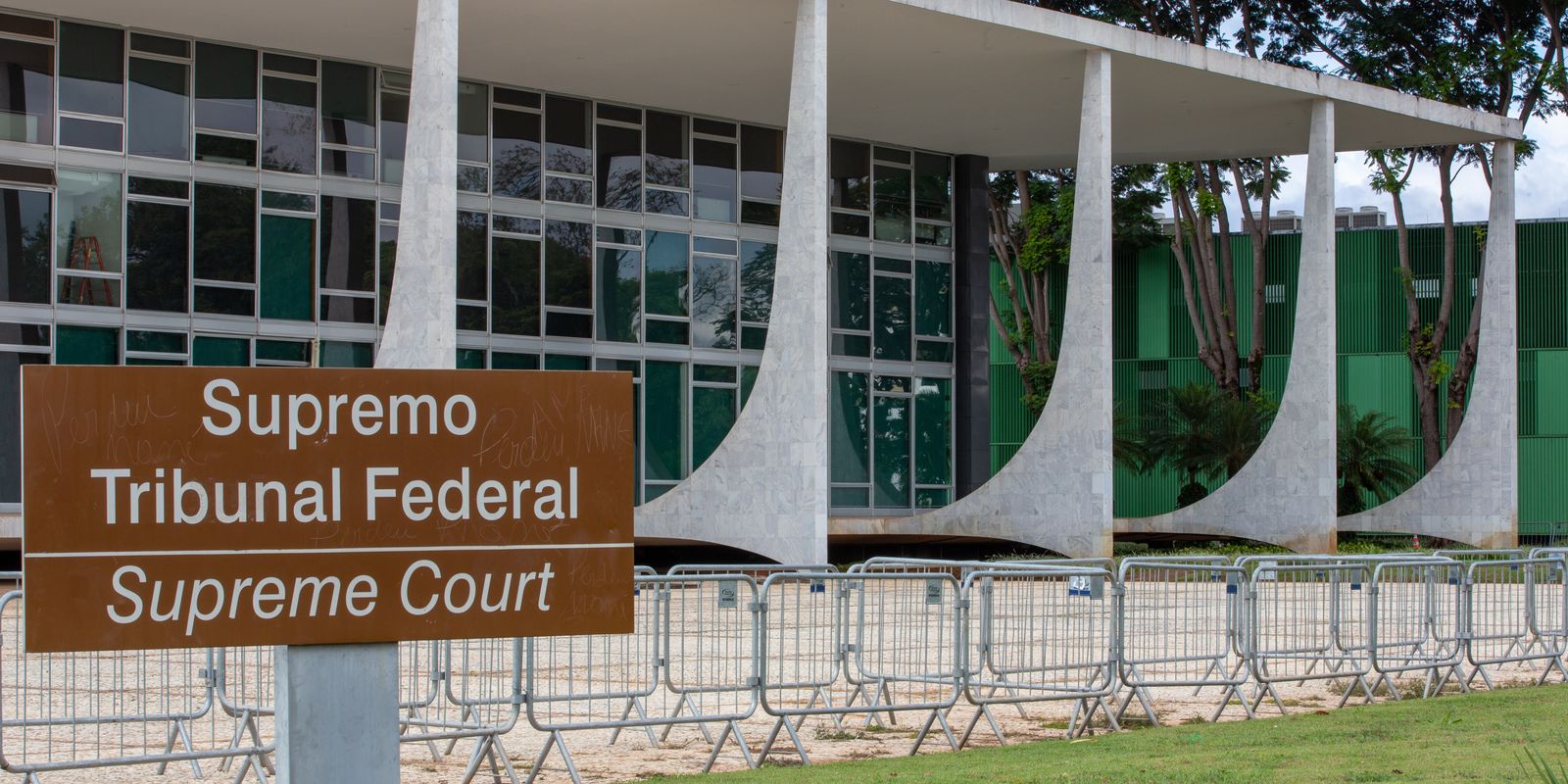 STF autoriza pagamento retroativo de penduricalhos com limites