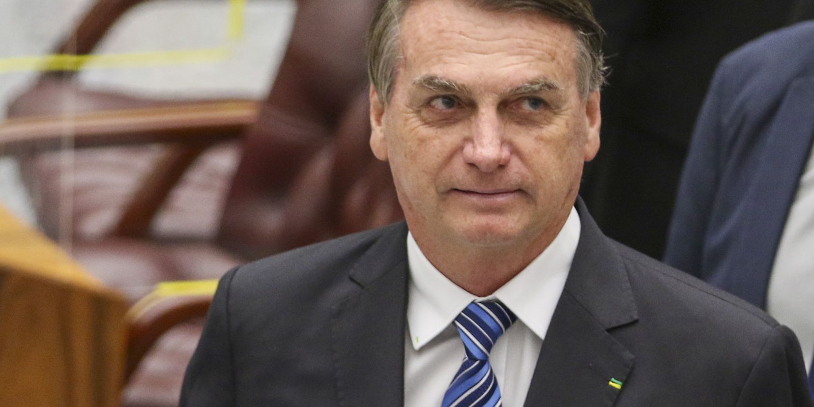 Exército entrega armas de Bolsonaro à PF, seguindo determinação do STF, mas duas estão ausentes