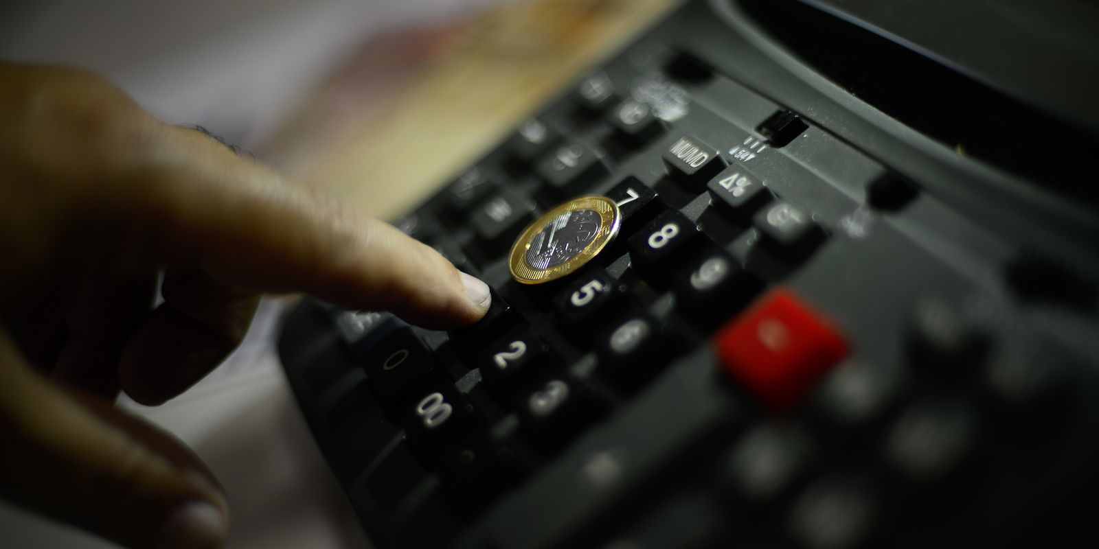 Prévia da inflação medida pelo IPCA-15 desacelera para 0,06% em julho, aponta IBGE