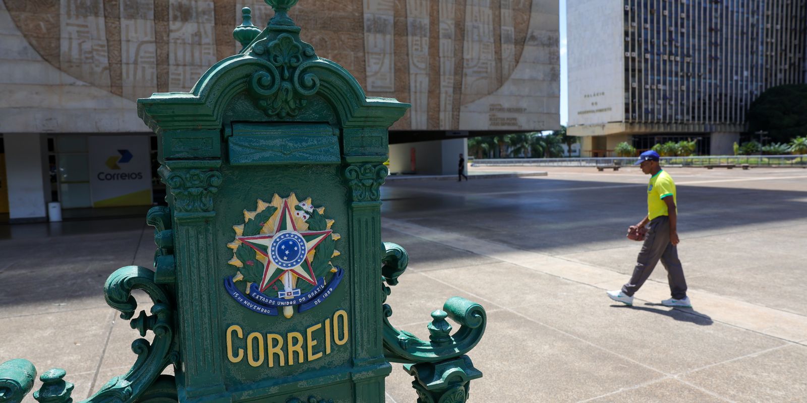 TCU alerta para risco fiscal dos Correios e cobra compensação de custos