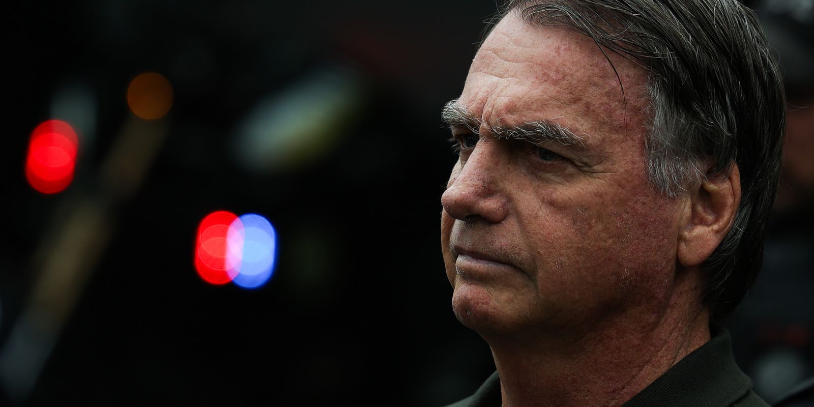 Bolsonaro aciona o STF para se consultar com dentista que é sua nora