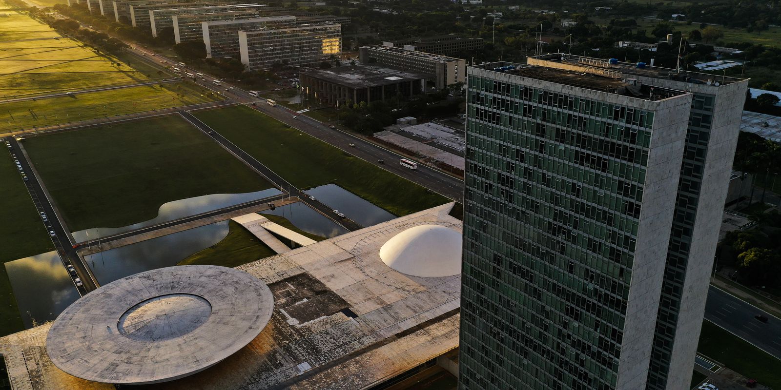 Eleições 2026: entenda o papel e as funções de senadores e deputados