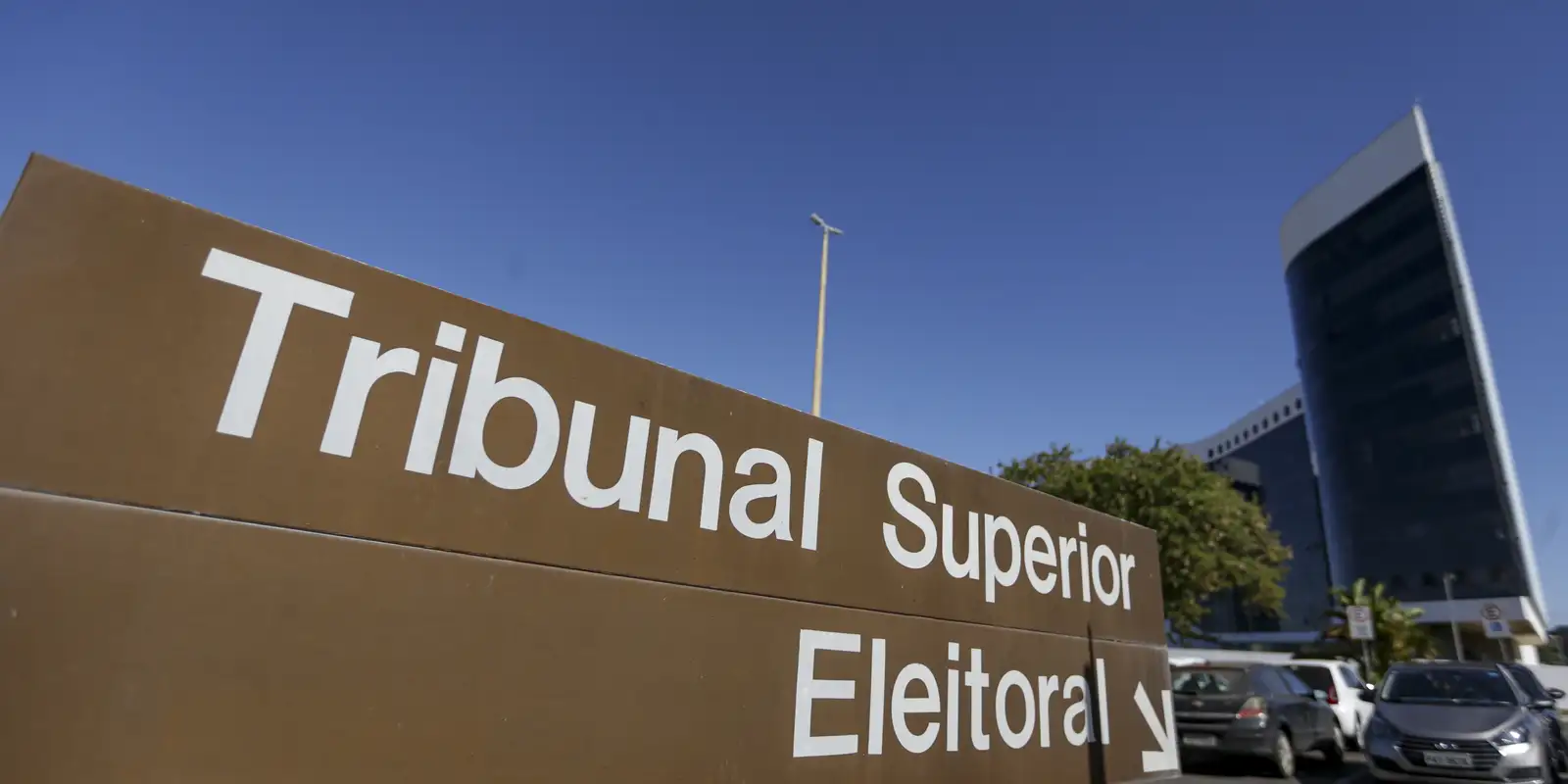 Prazo para pedir voto em trânsito no TSE termina no dia 20 deste mês