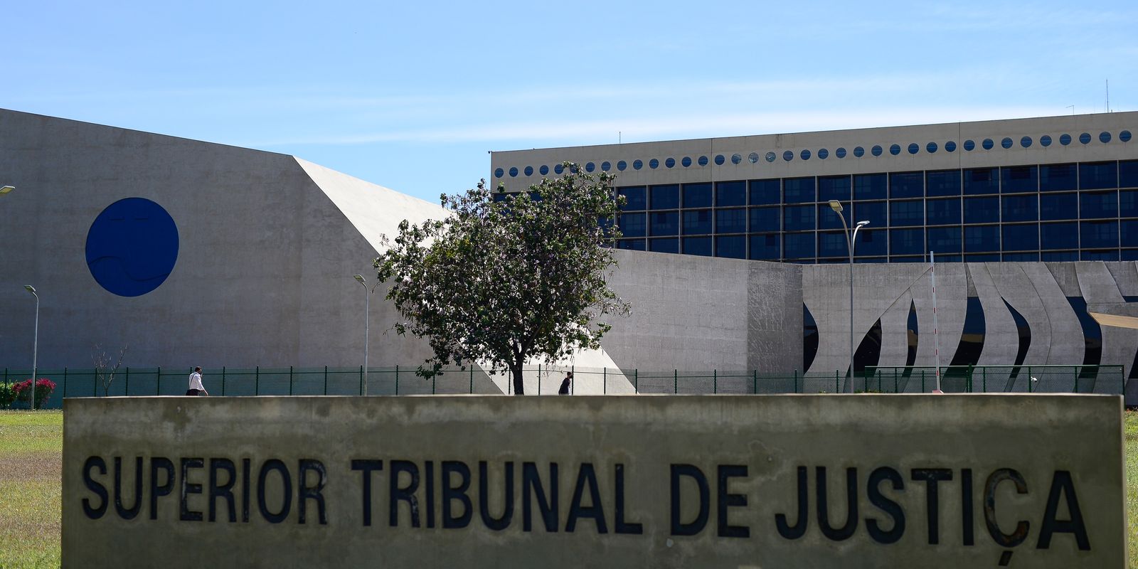 STJ decide pela perda de cargo do ministro Marco Buzzi após acusações de crimes sexuais