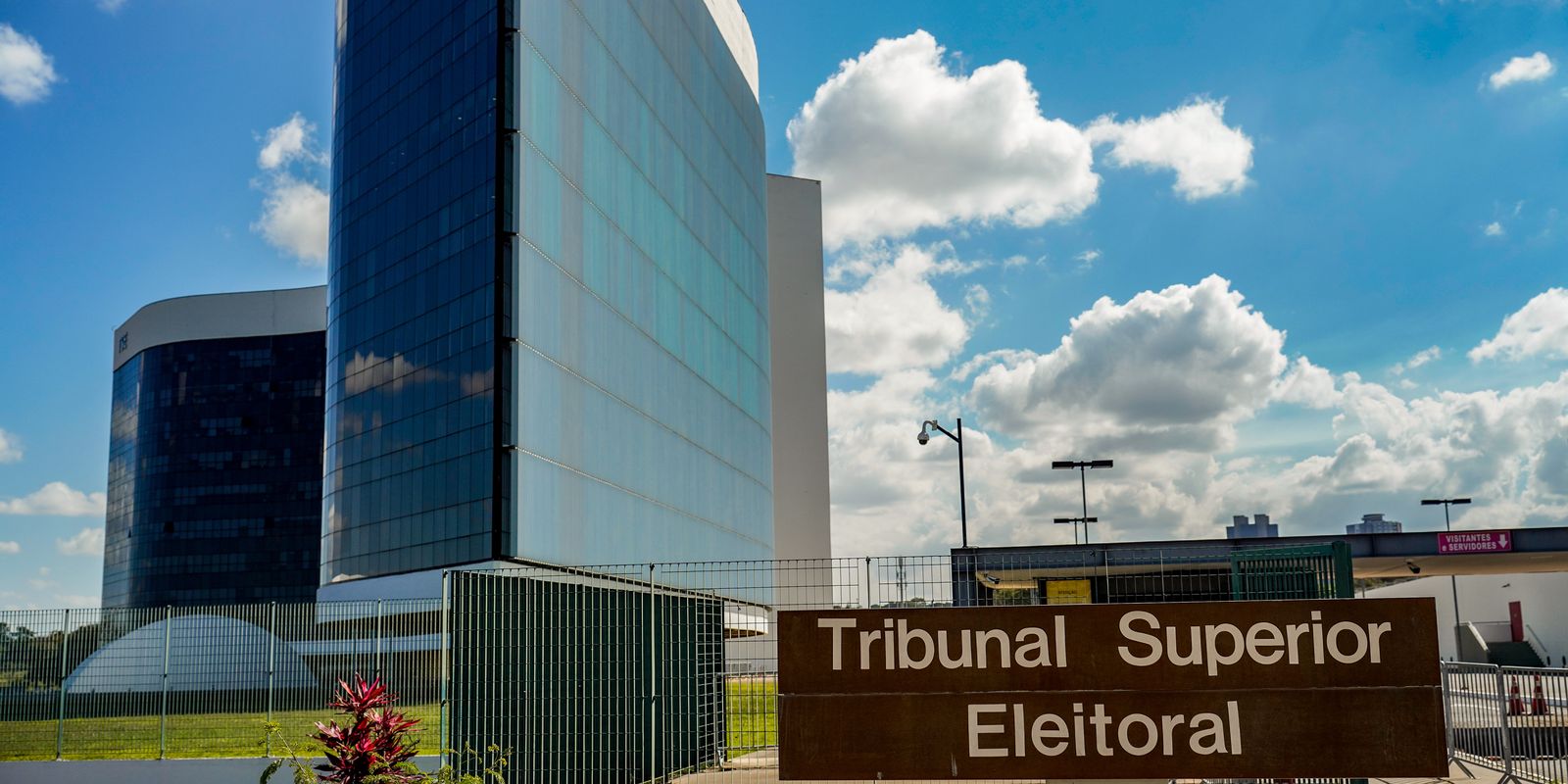 TSE busca consenso entre ministros sobre o uso de IA nas eleições