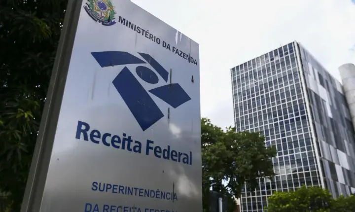 Arrecadação federal atinge recorde de R$ 278,8 bilhões em abril
