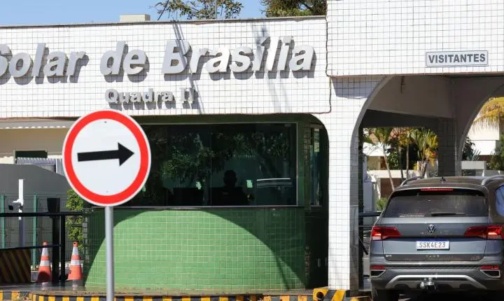 Bolsonaro apresenta recurso ao STF contra proibição de visitas na prisão domiciliar