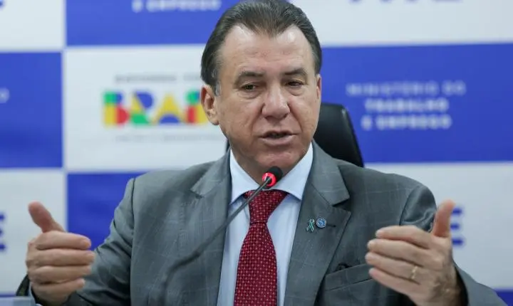 Brasil registra aumento de 5% no estoque de empregos em 2025, aponta Rais