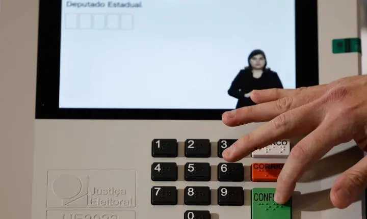 Campanha eleitoral e propaganda virtual têm início neste domingo