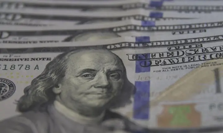 China cria mecanismos financeiros na África para reduzir dependência do dólar
