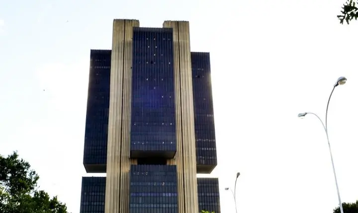 Com quórum desfalcado, Copom decide se mantém Taxa Selic