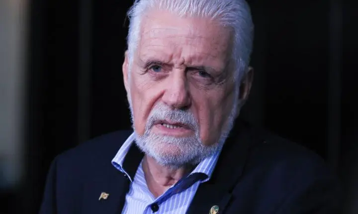 A pedido da defesa, Polícia Federal adia depoimento do senador Jaques Wagner